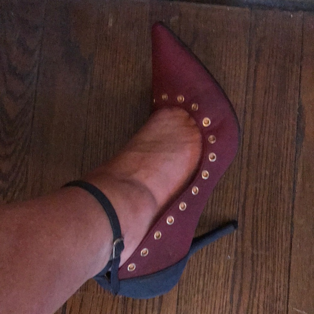 Size no nine high heel promise Never worn